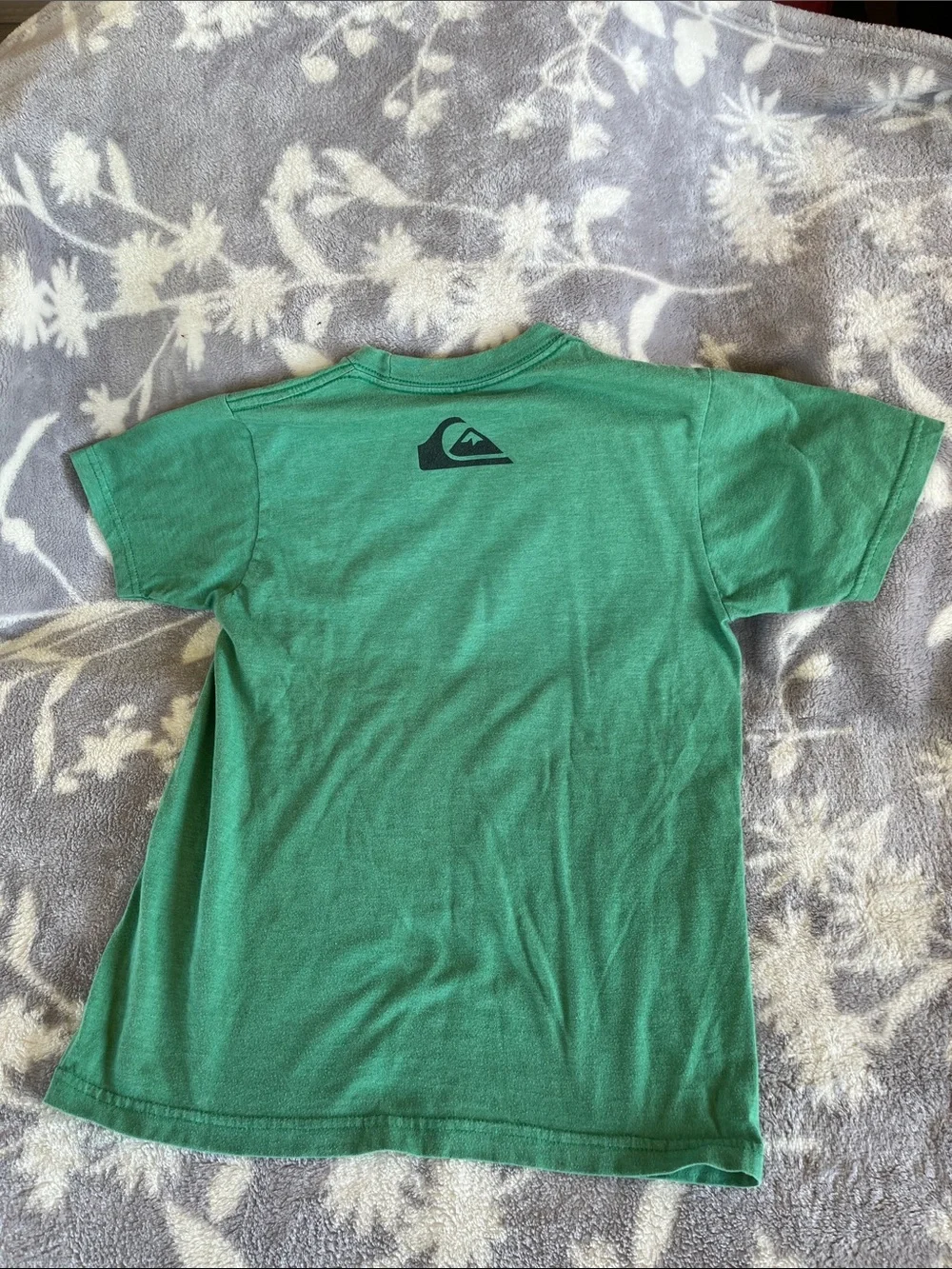 Boys 10-12  3 pc Bundle - Gap Shorts,  Quicksilver Tee & Old Navy Windbreakern